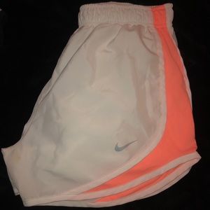 Nike women’s dry tempo shorts